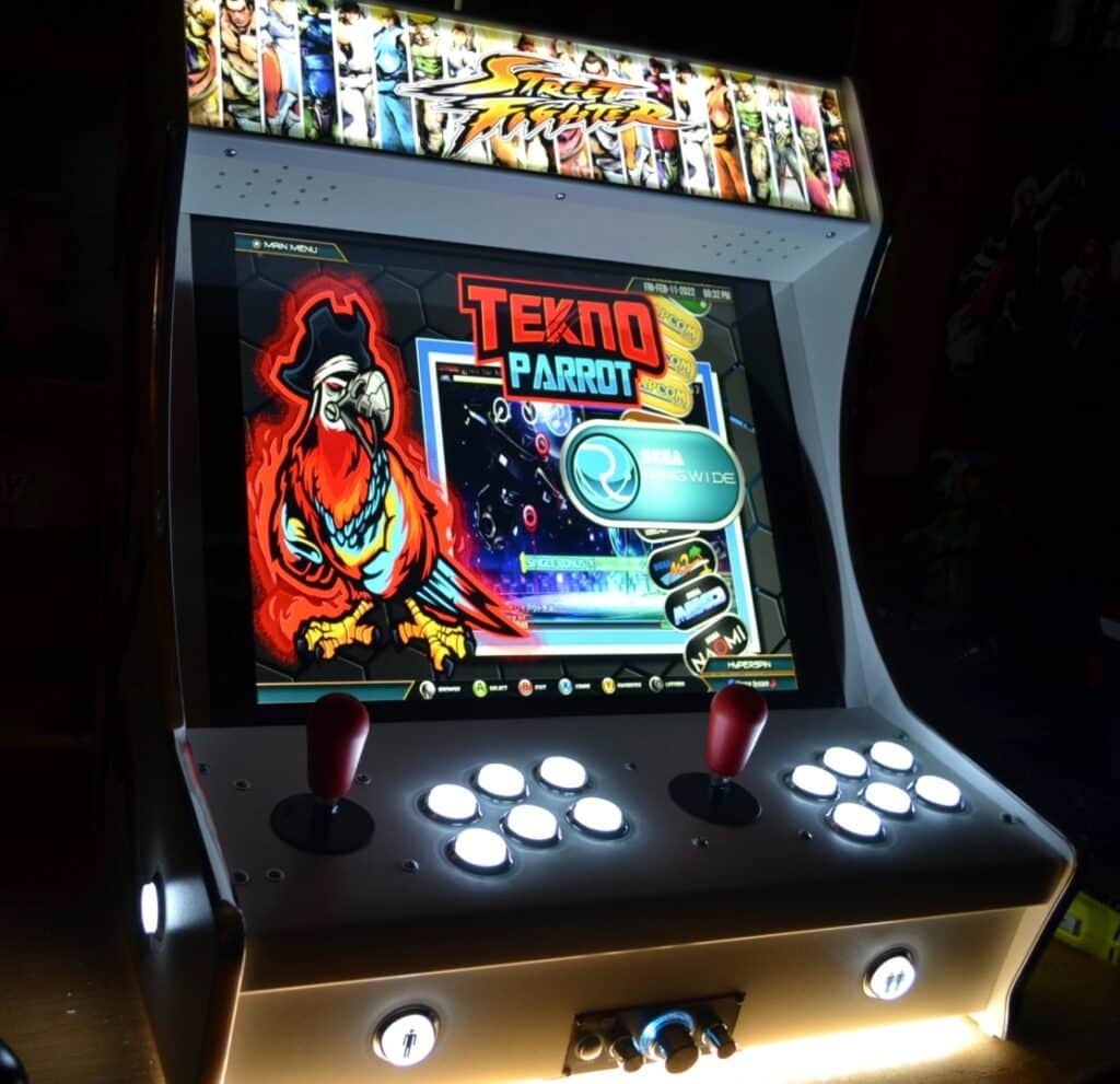 games and arcades with Tekno Parrot