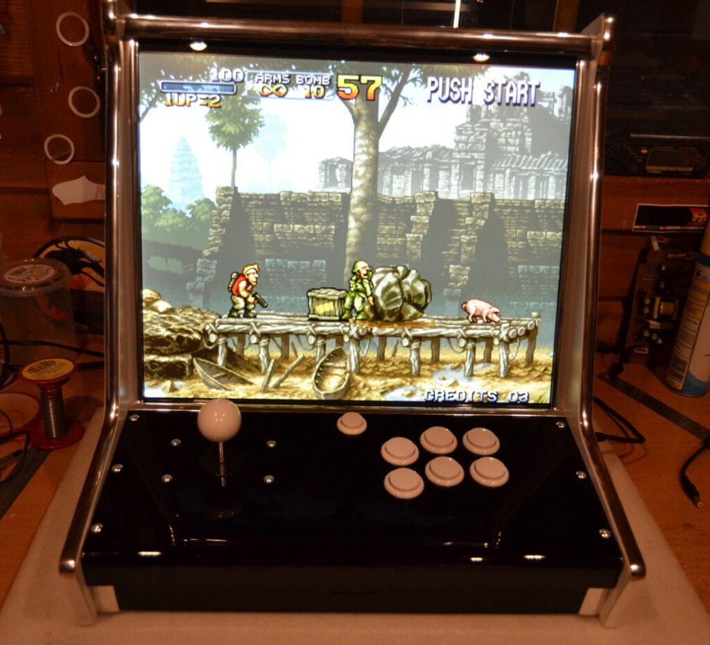 mini arcade with Metal Slug run and gun game